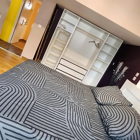 De Lumiere Apartment